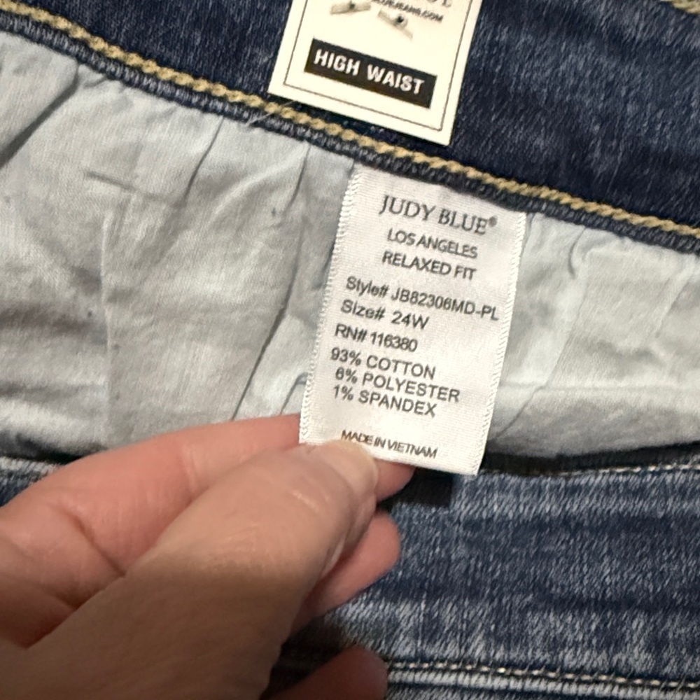 New Judy Blue Here Comes The Sun Medium Wash High Rise Distressed Relaxed Fit - Picture 10 of 13